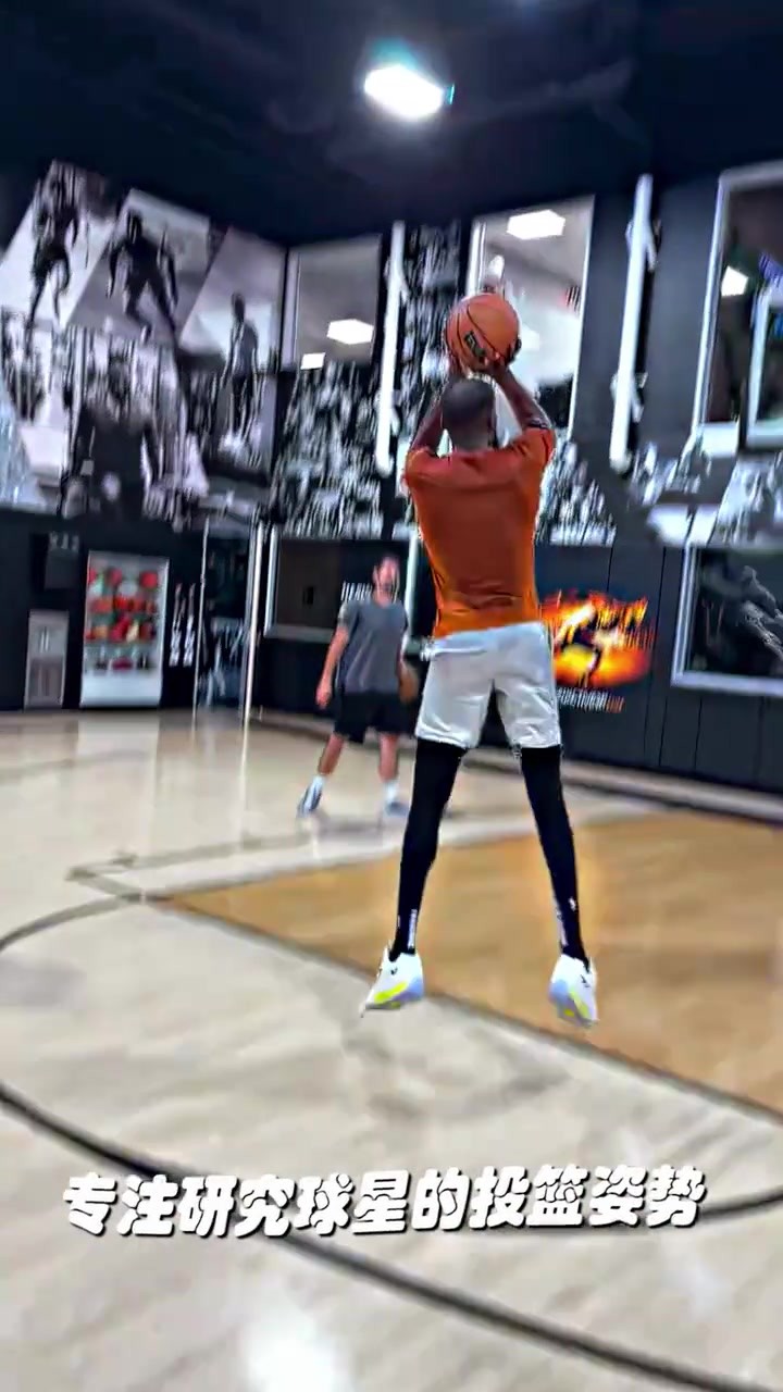 依旧镰刀干拔，杜兰特投篮姿势来啦 🏀